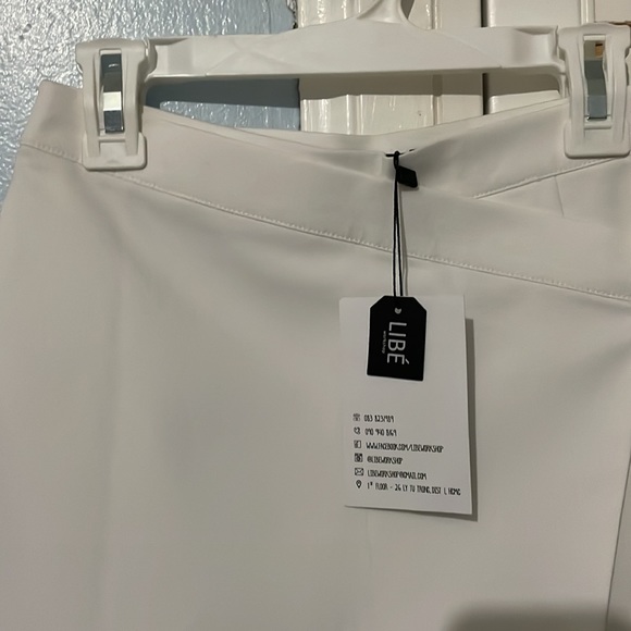 white skort. new with tag - Picture 2 of 3